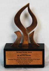 Heritage Society Award for Dr. Milton Orchin from the Ben Gurion University