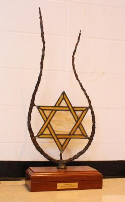 Statue from Congregation Anshei Sfard's (Louisville, KY) Library at the Dutchman's Lane Location