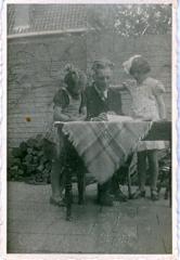 Josephine Van Winsen, father and sister